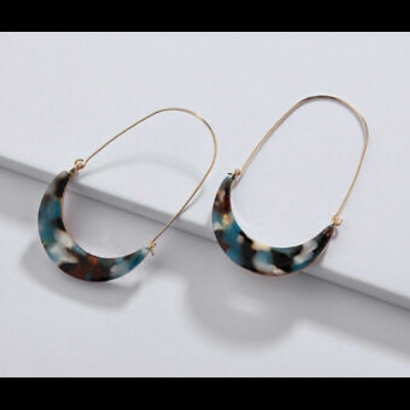Jewelry - Drop on You Earrings/Tortoise